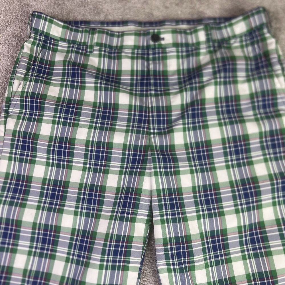 Izod Golf Shorts Men's 36 Blue Plaid Casual Chino Flat Front